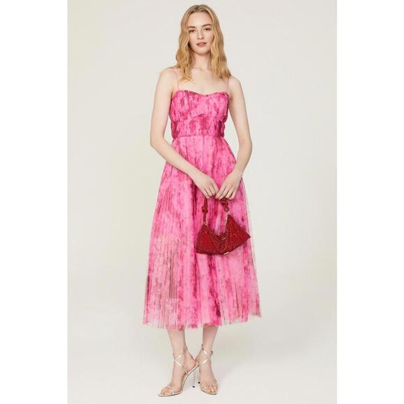 ML Monique Lhuillier Pink Floral Tulle Dress Size 10 with Small Mesh Tear - www.disolcolor.com ML Monique Lhuillier Pink Floral Tulle Dress Size 10 with Small Mesh Tear - www.disolcolor.com